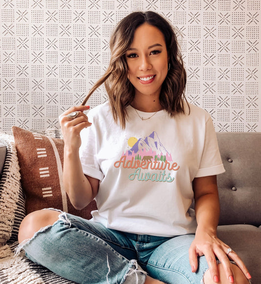 Adventure Awaits Shirt, Summer Vibes Tshirt, Summer Camp Shirt Vintage, T Shirt Men Vintage, T Shirts for Women Vintage, Hiking Trip, Retro