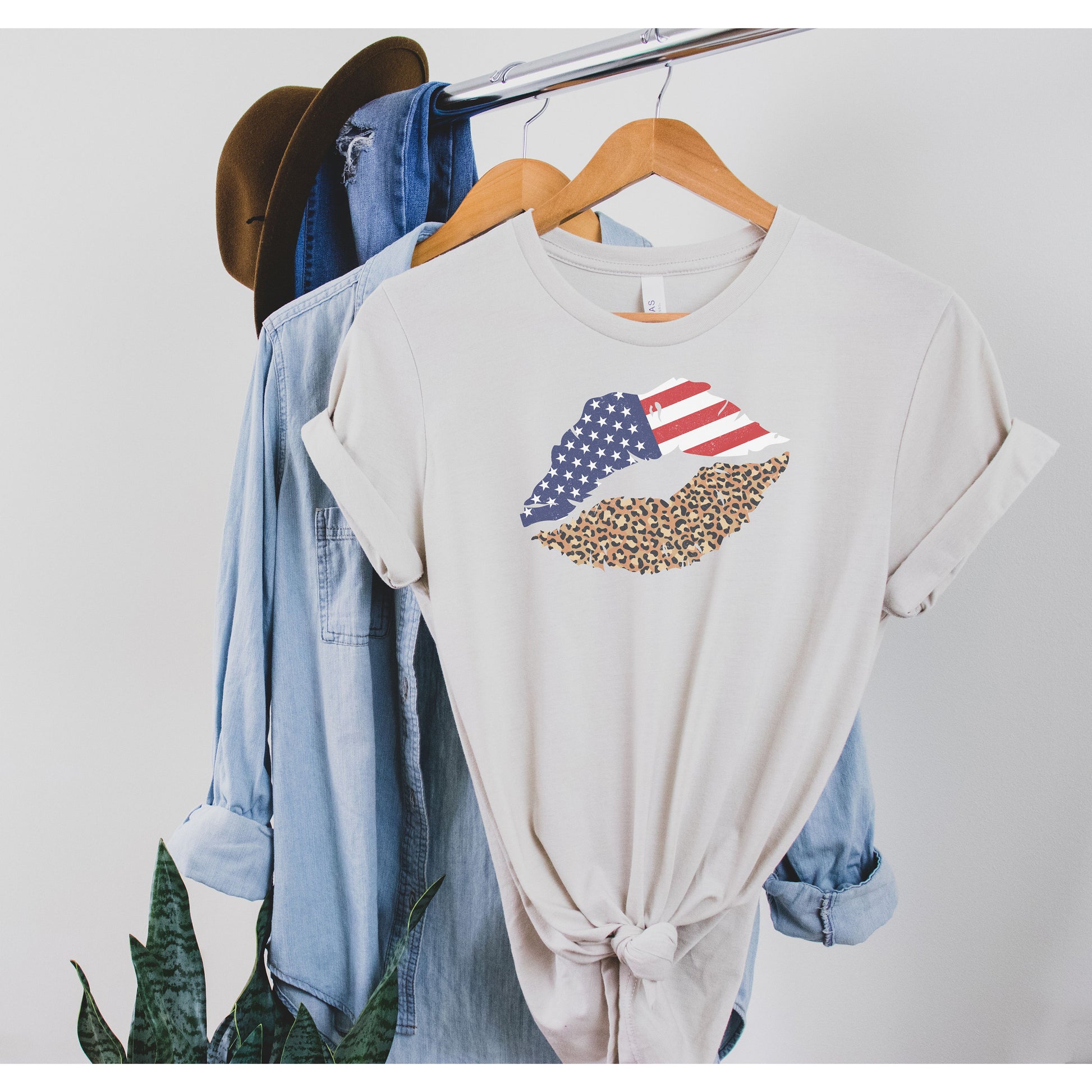 Sweet American Leopard Lips Unisex Jersey Short Sleeve Tee, Patriotic Women's Shirts for Every Age, Independence Day Clothing Gifts